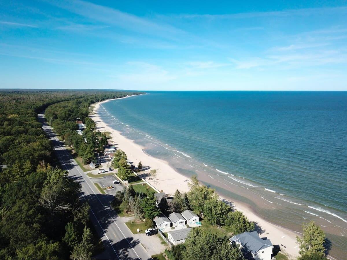 Beach Club Of Oscoda - The Lakeshore Cottage Exteriör bild